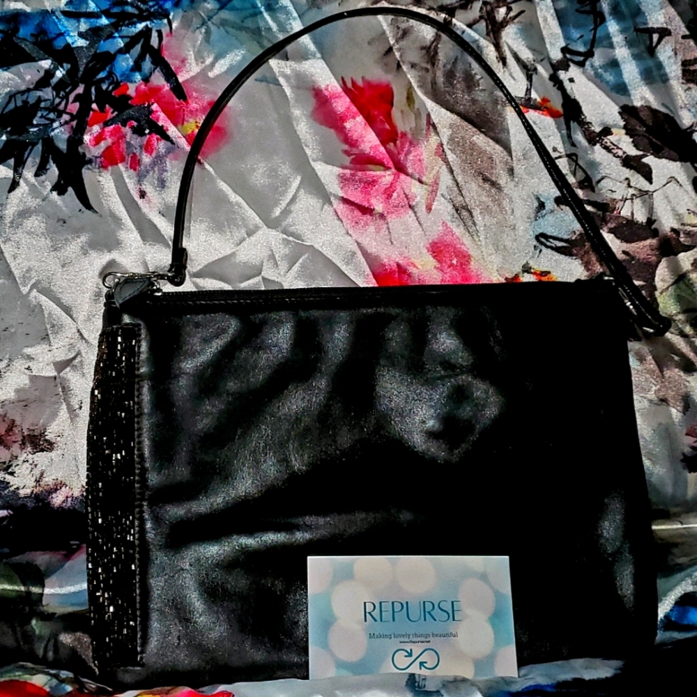 EUC BCBG CLUTCH